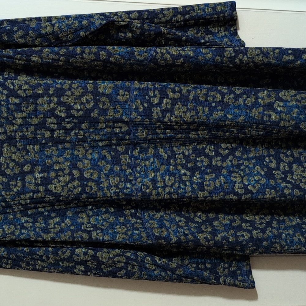 LOGO by Lori Goldstein Blue and Gold Cardigan - Picture 3 of 4